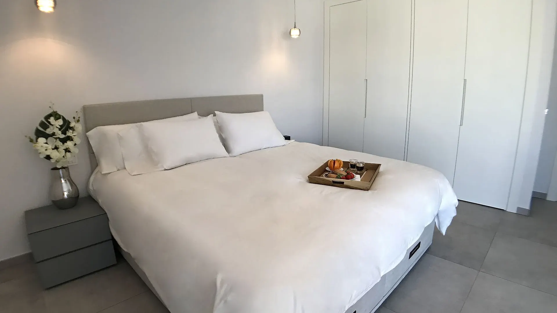 Contemporary 1 Bedroom Apt Puerto Banus Marbella Spain