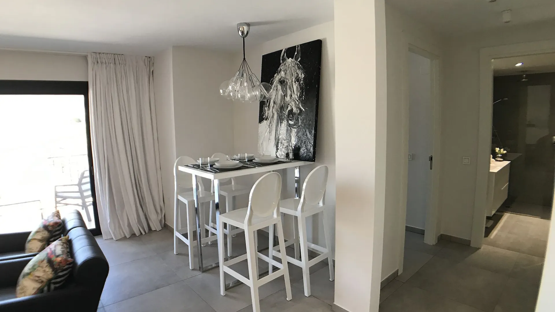 Apartment Contemporary 1 Bedroom Apt Puerto Banus Marbella